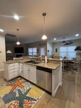 108 Pelican Dr in Atlantic Beach, NC - Building Photo - Building Photo