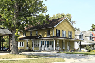 415 E Erie St in Painesville, OH - Building Photo - Building Photo