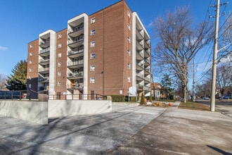 Bristol Place Apartments in Windsor, ON - Building Photo - Building Photo