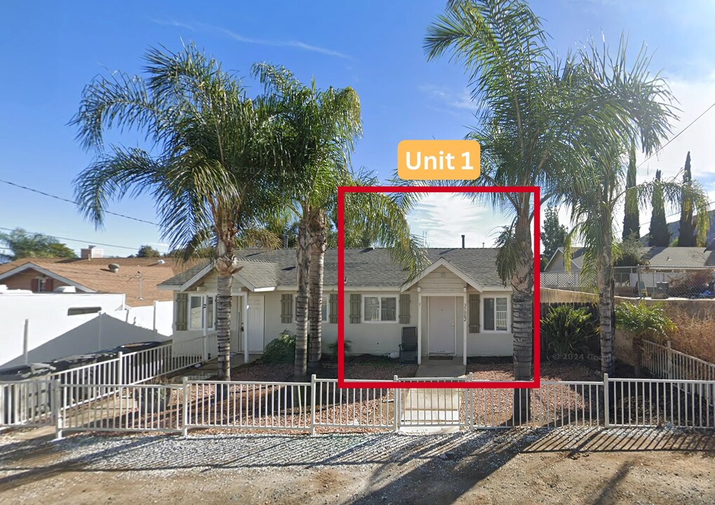 32982 Maiden Ln in Lake Elsinore, CA - Building Photo
