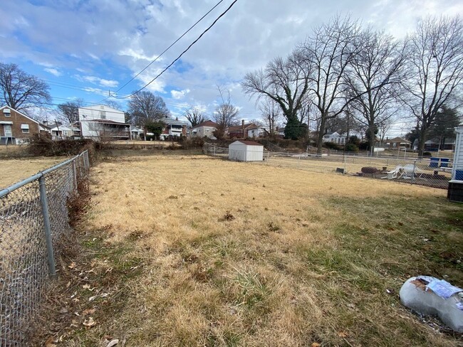 6927 Myron Ave in St. Louis, MO - Building Photo - Building Photo