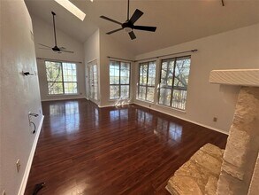 3809 Spicewood Springs Rd in Austin, TX - Building Photo - Building Photo