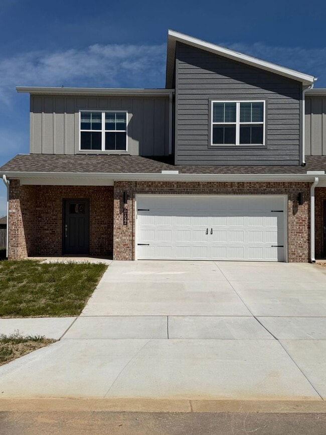 property at 1002 Seaborn Wy