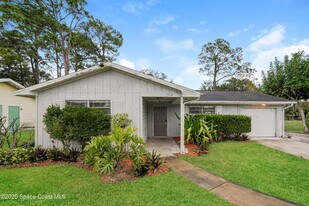 7500 Coquina Ave in Fort Pierce, FL - Building Photo