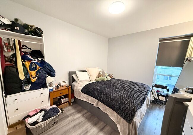 55 W 5th St, Unit 205 in Boston, MA - Building Photo - Building Photo