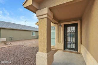 14289 Desert Orchid Dr in Horizon City, TX - Building Photo - Building Photo