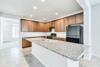 1628 Arbor Knot Dr in Kyle, TX - Building Photo - Building Photo