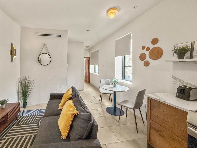 313 South St in Philadelphia, PA - Foto de edificio - Building Photo