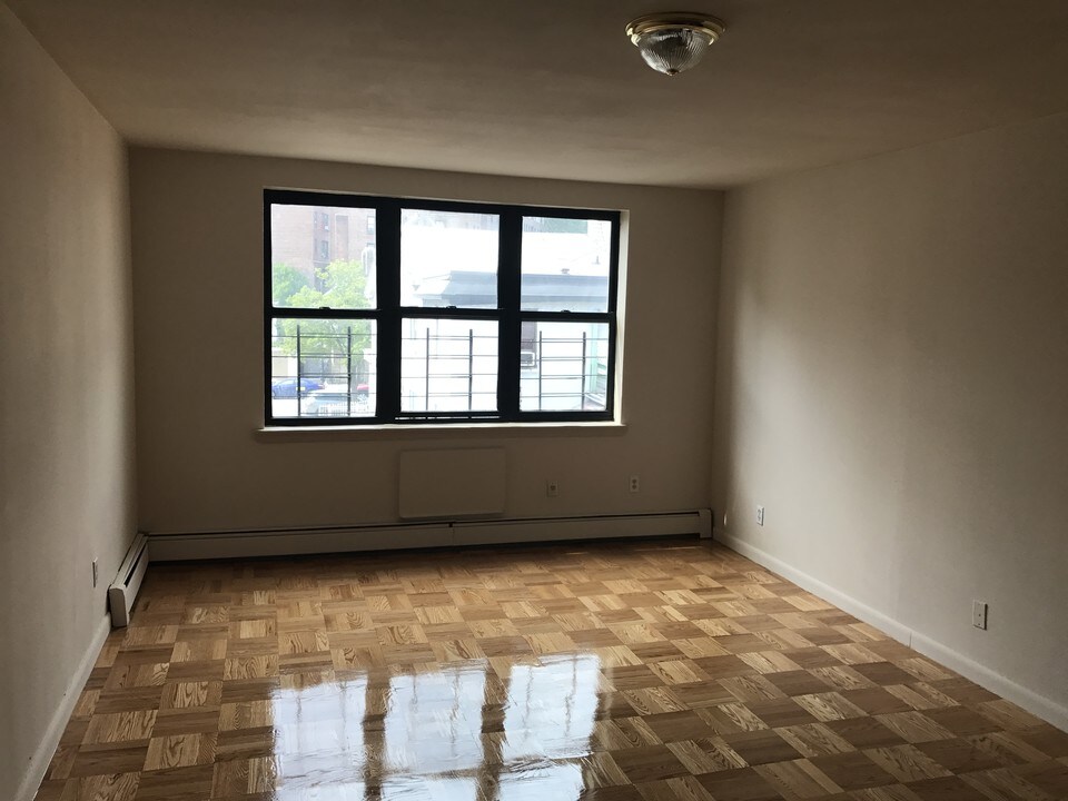 3071 Perry Ave in Bronx, NY - Building Photo