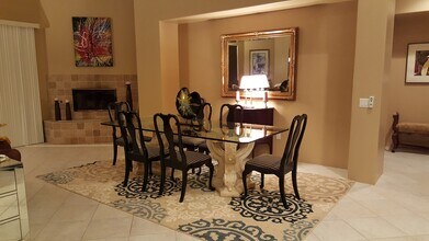 74075 Alpine Ln in Palm Desert, CA - Foto de edificio - Building Photo