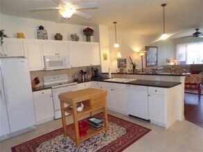 2002 Bal Harbor Blvd in Punta Gorda, FL - Building Photo - Building Photo