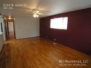 5310 N 44th St in Tacoma, WA - Building Photo - Building Photo
