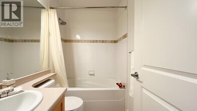 7000-7021 21st Ave in Burnaby, BC - Building Photo - Building Photo