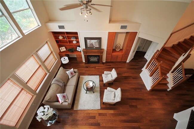 8508 Forest Heights Ln in Austin, TX - Foto de edificio - Building Photo