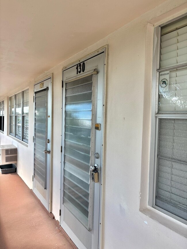 130 Kent St in West Palm Beach, FL - Building Photo - Building Photo