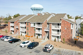 Shadow Ridge Apartment Homes in El Paso, TX - Building Photo - Building Photo