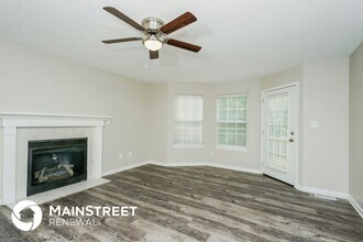 3102 Lemmah Dr in Louisville, KY - Foto de edificio - Building Photo