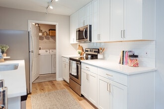 LC New Albany in New Albany, OH - Foto de edificio - Building Photo