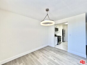 468 S Roxbury Dr in Beverly Hills, CA - Building Photo - Building Photo