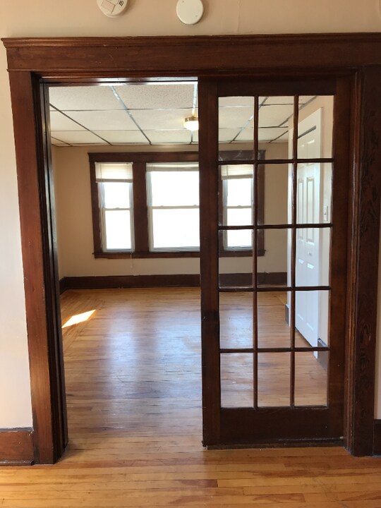 2 N Main St in Webster, MA - Building Photo