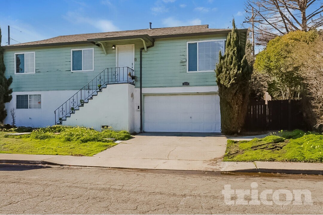 331 San Marino Ave in Vallejo, CA - Building Photo