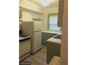 1088 Dayton Ave in St. Paul, MN - Building Photo - Building Photo