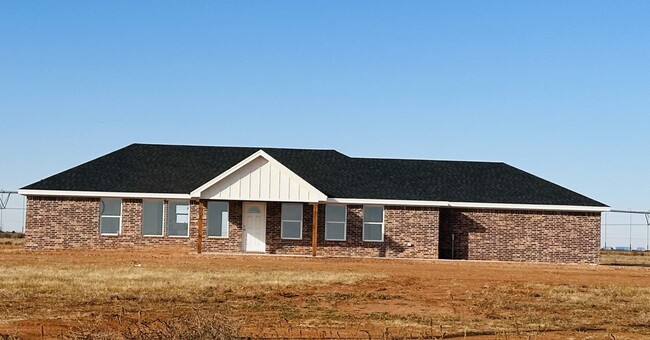 10705 N County Rd 2800 in Lubbock, TX - Building Photo - Building Photo