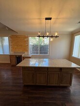 392 Bjorn Ct in Hemet, CA - Building Photo - Building Photo