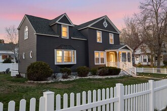 2 Garland St in Plymouth, NH - Building Photo - Building Photo