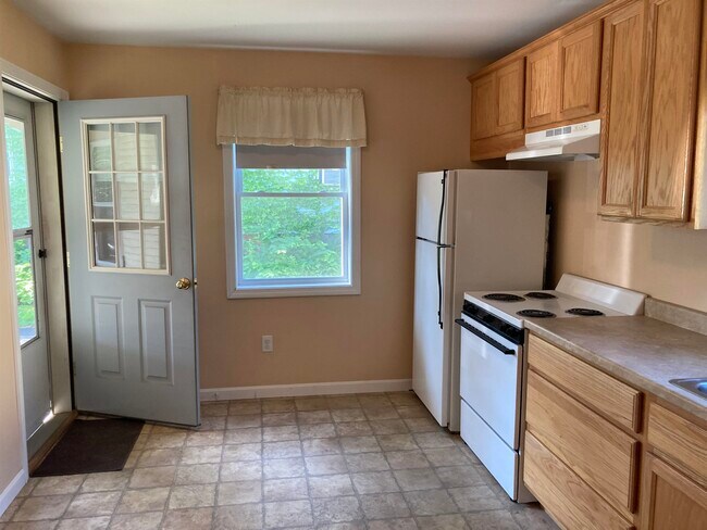 55 N Spring St in Concord, NH - Building Photo - Building Photo