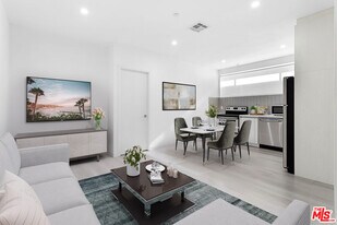 1526 Armacost Ave in Los Angeles, CA - Building Photo