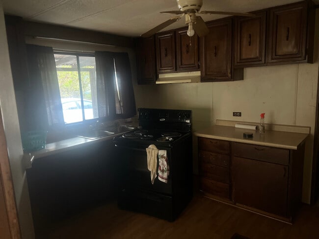 765 Old Toone Rd in Toone, TN - Building Photo - Building Photo
