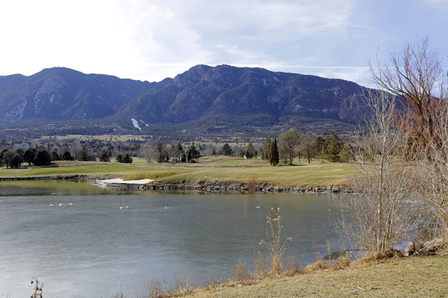 Casas Alquiler en Broadmoor Bluffs, CO