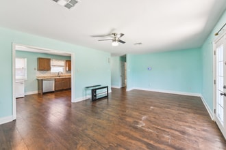 4 Bradley Pl in Kenner, LA - Building Photo - Building Photo