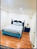 289 Laurentian Av in Mississauga, ON - Building Photo