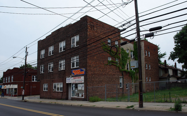 405 Boyden Ave in Maplewood, NJ - Building Photo - Building Photo