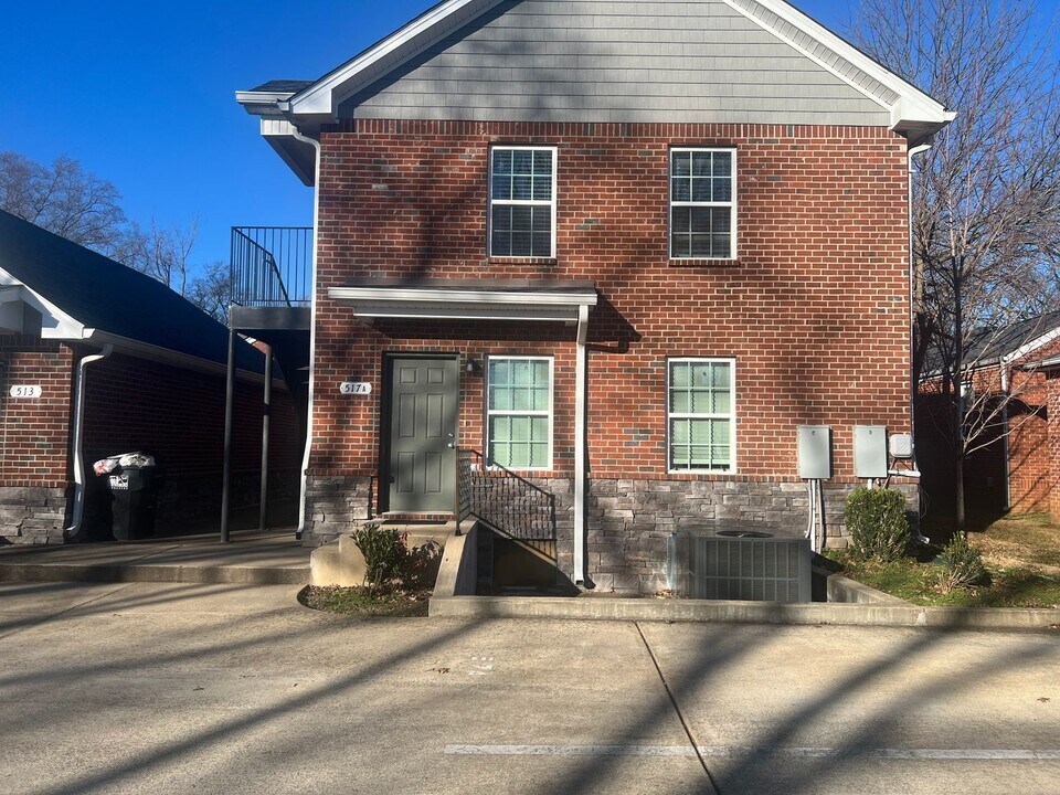 517 Crestland Ave in Murfreesboro, TN - Building Photo