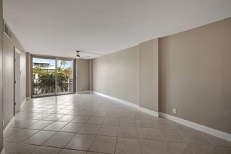 1777 SE 15th St in Fort Lauderdale, FL - Building Photo - Building Photo