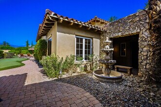 56222 Village Dr in La Quinta, CA - Building Photo - Building Photo