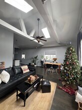 2315 W Harrison St in Chicago, IL - Building Photo - Building Photo