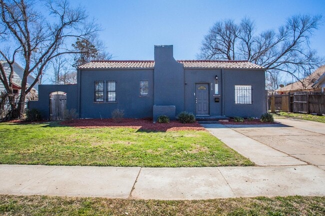 property at 2115 26th St
