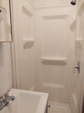 31 Wing Ave, Unit C4 in Dover Plains, NY - Foto de edificio - Building Photo