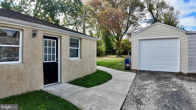 718 Erlen Rd in Plymouth Meeting, PA - Building Photo - Building Photo