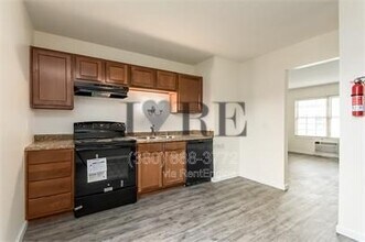 2595 Red Rock Blvd in Grove City, OH - Building Photo - Building Photo