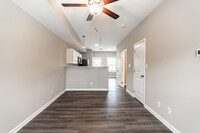 Pinebrook Townhomes in Clarksville, TN - Foto de edificio - Building Photo