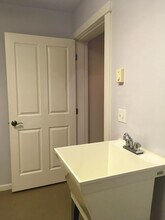 1761 NE Lotus Dr in Bend, OR - Building Photo - Building Photo