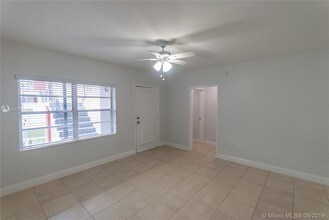 437 NE 82nd St-Unit -18 in Miami, FL - Building Photo - Building Photo