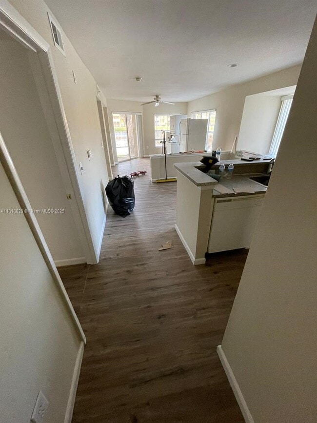 4791 Via Palm Lakes in West Palm Beach, FL - Building Photo - Building Photo