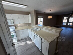 5750 Osprey Cove Dr in Raleigh, NC - Building Photo - Building Photo