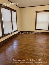 108 E Grimes St in Red Oak, IA - Building Photo - Building Photo